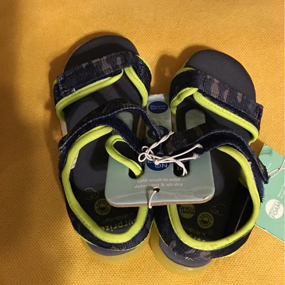 2 for $13 Boys shoes - Picture 2 of 3